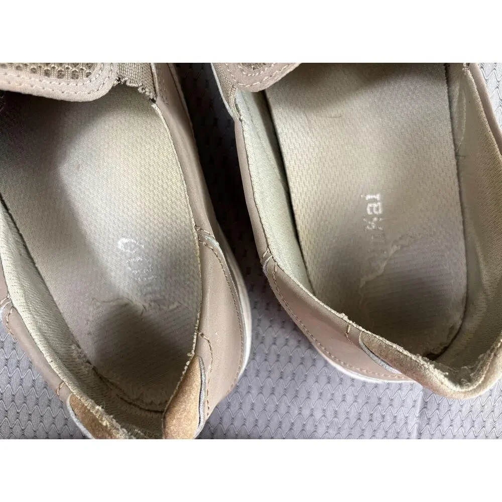 OluKai brand style